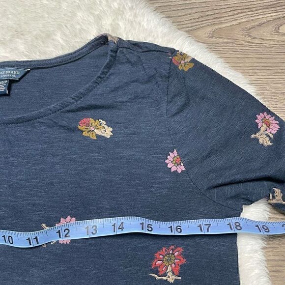 Lucky Brand Top Long Bell Sleeve Size XS Navy Blue Floral - Picture 7 of 9